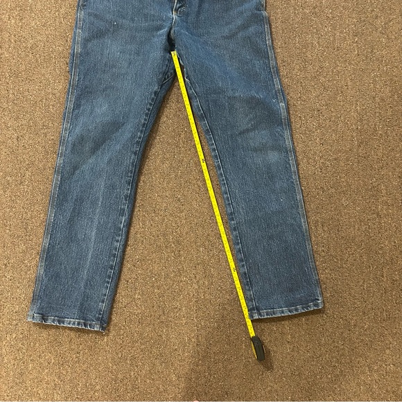VINTAGE Wrangler Jeans Mens 36x32 Regular Fit Straight Medium Wash Denim Blue - Picture 6 of 6